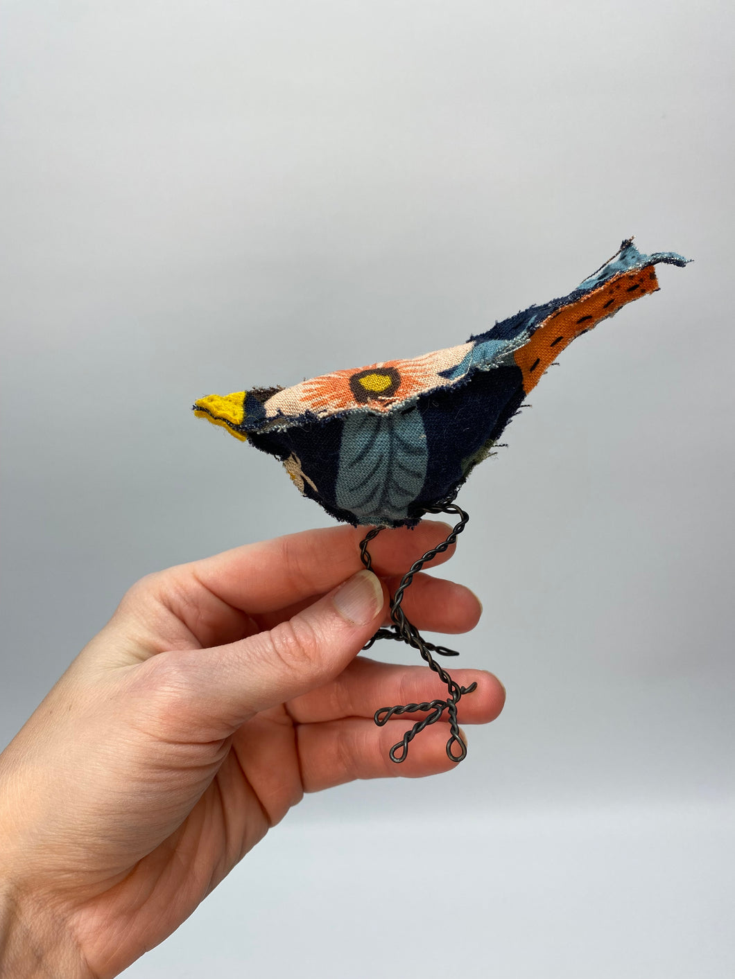 Bird with Wire Legs - Rifle Floral